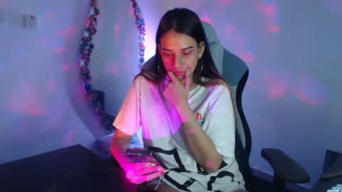 Lauren online show from 01/14/26, 02:50