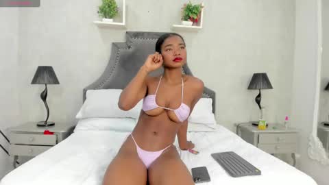 Lauren  online show from 03/08/25, 04:06