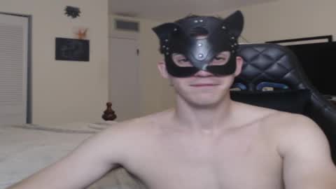 Snapshot of laurenssyx chatting on 12/11/24, 12:12 Lauren online show from 12/11/24, 12:12