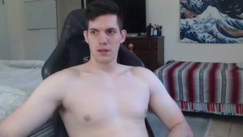 Snapshot of laurenssyx chatting on 10/12/25, 04:17 Lauren online show from 10/12/25, 04:17