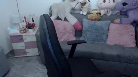 Laura online show from 12/11/24, 01:58
