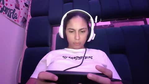 Snapshot of laurent0502 chatting on 12/02/24, 06:41 Laurent online show from 12/02/24, 06:41