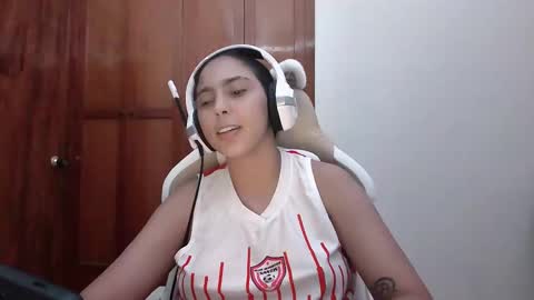 Snapshot of laurent0502 chatting on 12/06/24, 01:07 Laurent online show from 12/06/24, 01:07