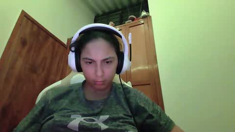 Snapshot of laurent0502 chatting on 12/09/24, 06:55 Laurent online show from 12/09/24, 06:55