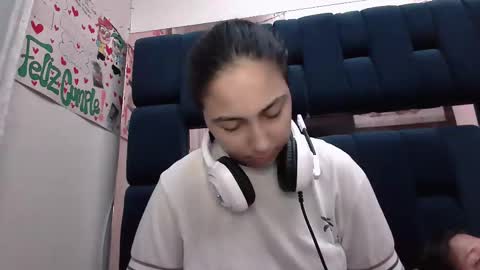 Snapshot of laurent0502 chatting on 12/12/24, 01:53 Laurent online show from 12/12/24, 01:53