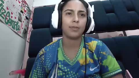 Snapshot of laurent0502 chatting on 12/17/24, 08:45 Laurent online show from 12/17/24, 08:45