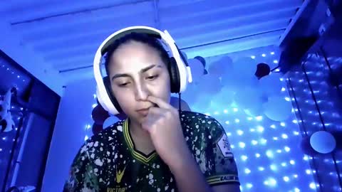 Snapshot of laurent0502 chatting on 12/23/24, 04:01 Laurent online show from 12/23/24, 04:01