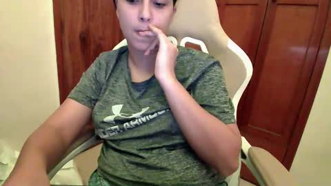 Snapshot of laurent0502 chatting on 01/12/25, 05:56 Laurent online show from 01/12/25, 05:56