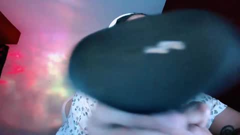 Snapshot of laurent0502 chatting on 02/09/25, 06:01 Laurent online show from 02/09/25, 06:01