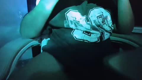 Snapshot of laurent0502 chatting on 02/16/25, 06:43 Laurent online show from 02/16/25, 06:43