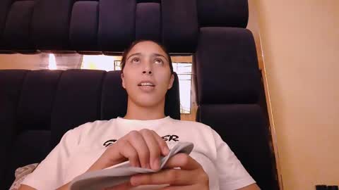 Snapshot of laurent0502 chatting on 02/18/25, 08:58 Laurent online show from 02/18/25, 08:58