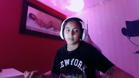 Snapshot of laurent0502 chatting on 02/22/25, 11:46 Laurent online show from 02/22/25, 11:46