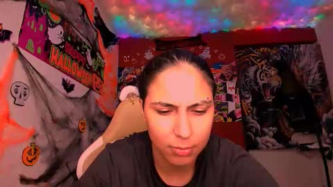 Snapshot of laurent0502 chatting on 10/21/25, 05:19 Laurent online show from 10/21/25, 05:19