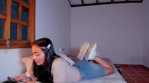 Lucie  online show from 02/05/25, 12:31