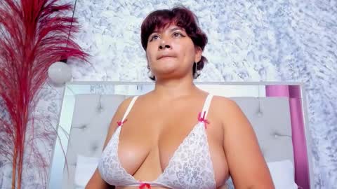 Laurent  online show from 02/26/26, 11:09