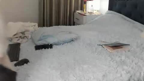 daniela angel     online show from 01/09/26, 05:32