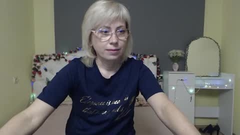 Lauren online show from 03/29/26, 05:40