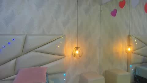 Laurent online show from 01/12/26, 10:31