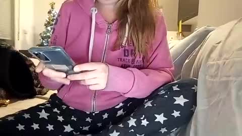 lauriehotxxx online show from 12/12/24, 05:37