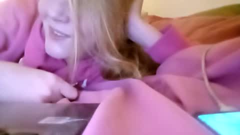 lauriehotxxx online show from 11/22/25, 05:45