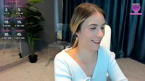 Laura online show from 11/15/25, 07:49