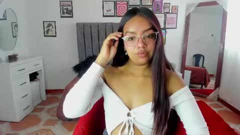 Snapshot of lauu7 chatting on 07/15/26, 03:50 lauu7 online show from 07/15/26, 03:50