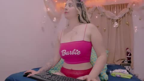 Lauu G online show from 12/27/24, 04:04