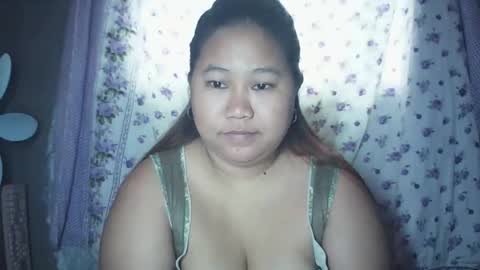 Snapshot of lavalyn214 chatting on 01/14/26, 12:27 lavalyn214 online show from 01/14/26, 12:27