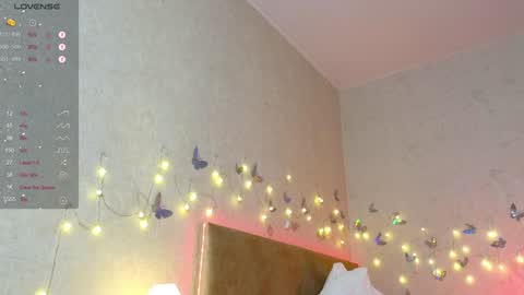 Snapshot of lavenderlav chatting on 12/05/24, 05:28 Melissa online show from 12/05/24, 05:28