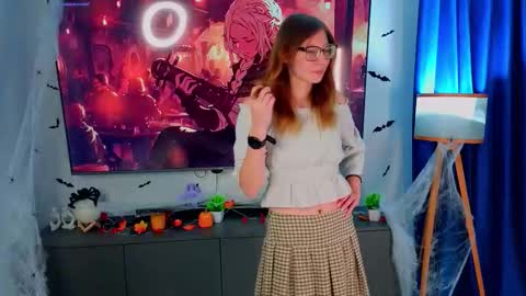 Snapshot of laveniadevoss chatting on 11/24/25, 08:03 Gloria online show from 11/24/25, 08:03