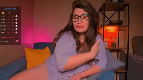 Laverna online show from 02/14/25, 03:00