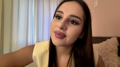 Snapshot of lavinasibert chatting on 07/04/26, 04:46 Leyla online show from 07/04/26, 04:46