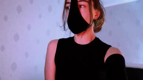 Lavinda online show from 10/03/25, 05:10