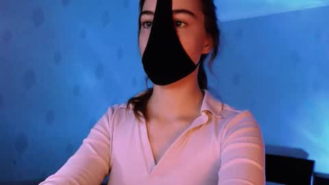 Lavinda online show from 10/17/25, 05:21