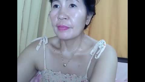 lavine1983 online show from 10/09/25, 09:02