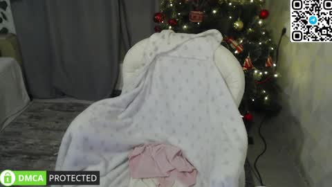 Mia online show from 12/04/24, 03:26