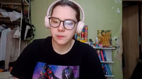 Adeline online show from 03/03/26, 06:41