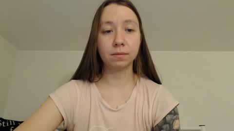 Lavvvenda online show from 11/30/25, 10:14