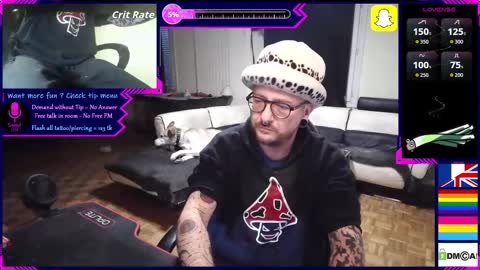 Snapshot of law_leek chatting on 11/23/25, 07:52 Leek online show from 11/23/25, 07:52