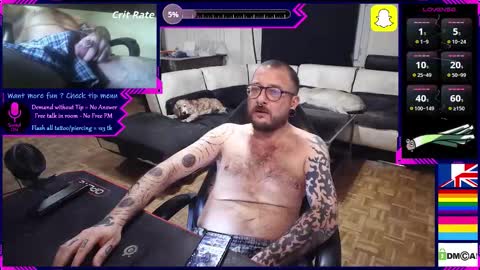 Snapshot of law_leek chatting on 12/17/25, 06:14 Leek online show from 12/17/25, 06:14