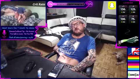 Snapshot of law_leek chatting on 12/19/25, 06:26 Leek online show from 12/19/25, 06:26