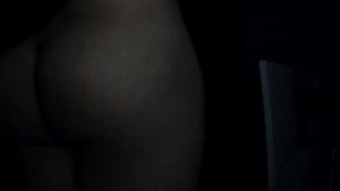 Snapshot of laxus_ chatting on 03/20/26, 06:07 Laxus online show from 03/20/26, 06:07