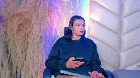 laya online show from 10/21/25, 04:57