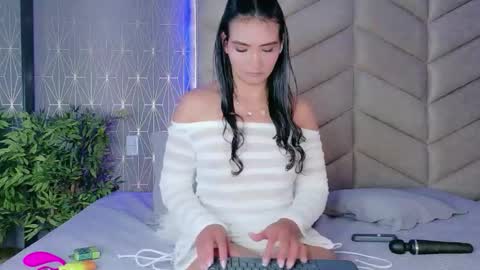 laya online show from 02/25/26, 04:55