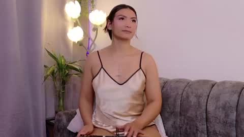 laya online show from 07/15/26, 04:07
