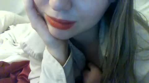 Snapshot of layannalea chatting on 01/20/25, 04:21 layannalea online show from 01/20/25, 04:21