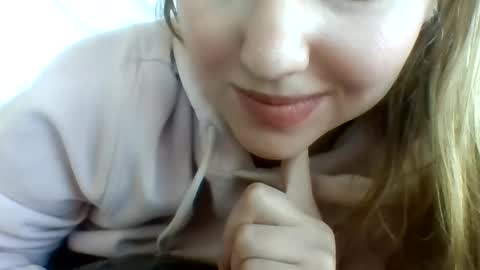Snapshot of layannalea chatting on 01/29/25, 11:14 layannalea online show from 01/29/25, 11:14