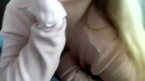 Snapshot of layannalea chatting on 03/11/25, 08:09 layannalea online show from 03/11/25, 08:09