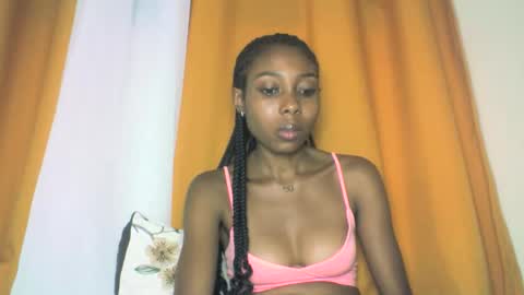 layannek online show from 11/02/25, 07:16