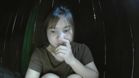 Snapshot of layla_999 chatting on 05/15/26, 11:17 layla_999 online show from 05/15/26, 11:17